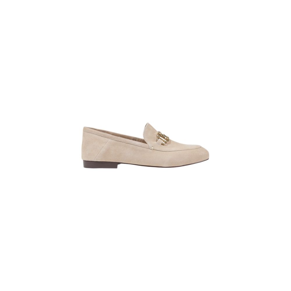 Beige Leather Flat Shoe