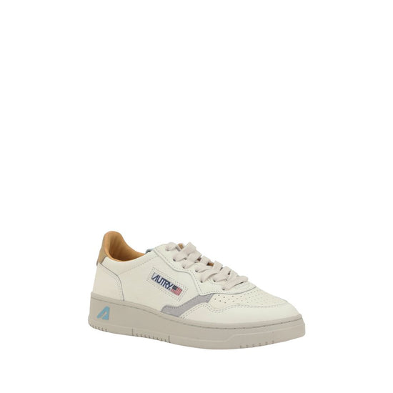 Medalist Low Sneakers