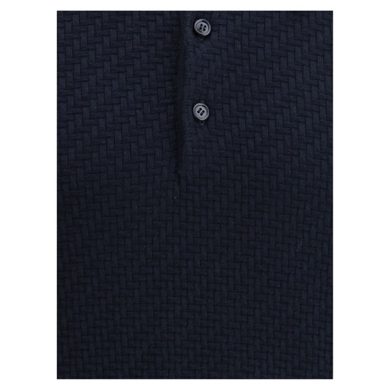 Polo Shirt with woven pattern.