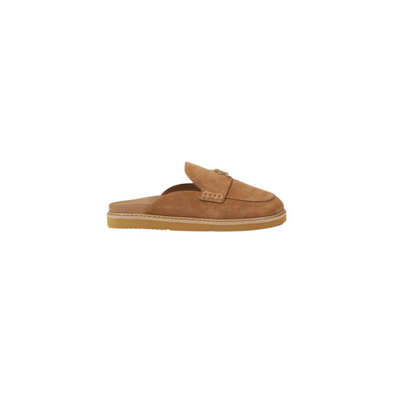 Beige Leather Flat Shoe